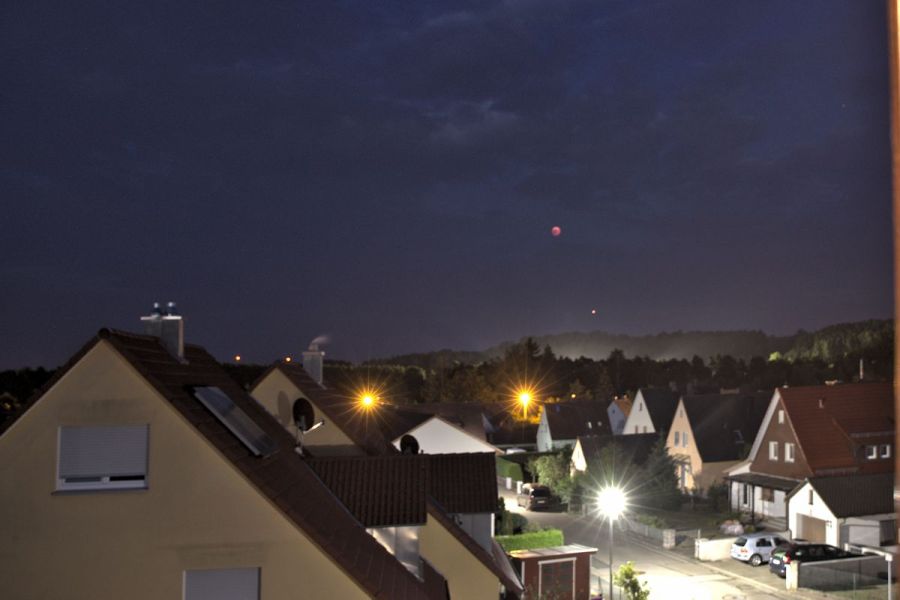 005 Mars und Mond